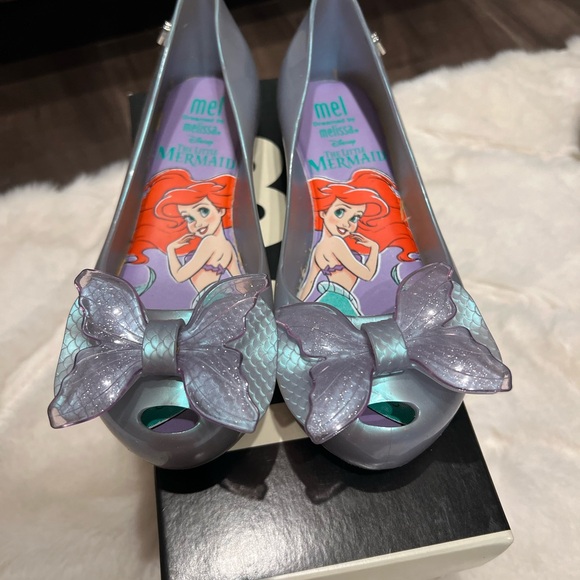 Mini Melissa size 13 Disney the little mermaid Ariel bow flats in shimmer blue - Picture 1 of 3